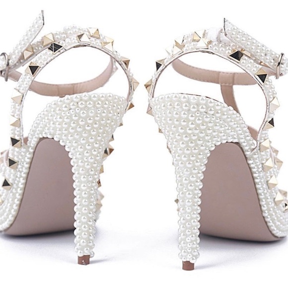 Pearl Heels - Picture 2 of 6